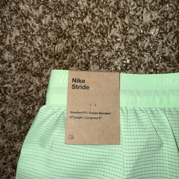 Nike Stride Light Green Shorts - Picture 4 of 5